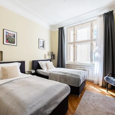 Spacious 2br With Terrace & Ac In Old Town By Easybnb Premium * براغ